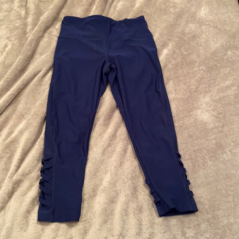 these are blue workout pants size small